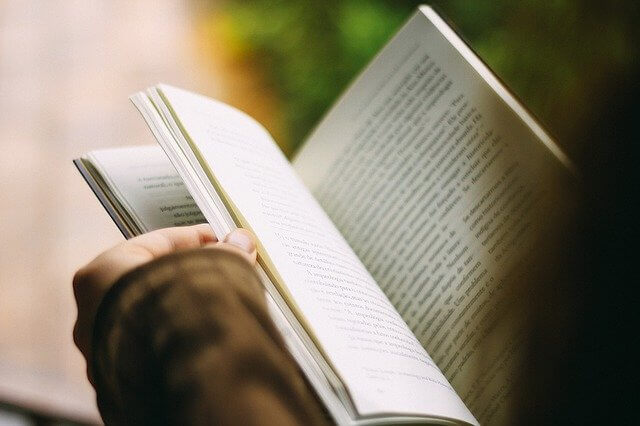 책읽기 는 일상에서의 습관이자 취미로 만들면 좋아.
